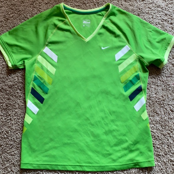 Women’s M Nike Performance V-Neck Shirt - Picture 1 of 3